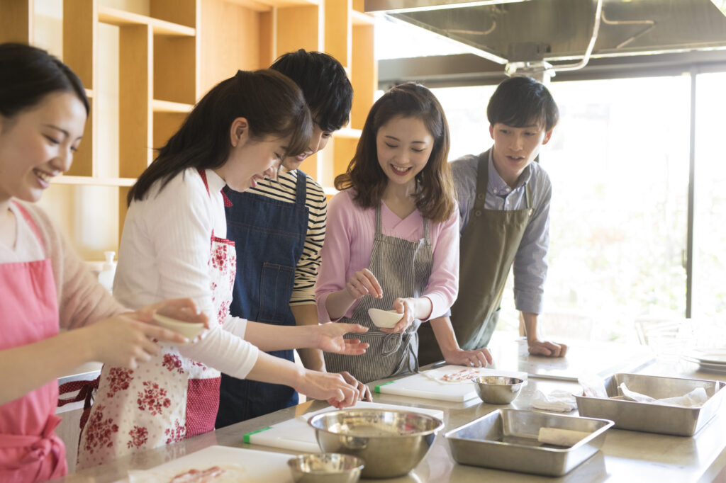 みんなで準備をする様子